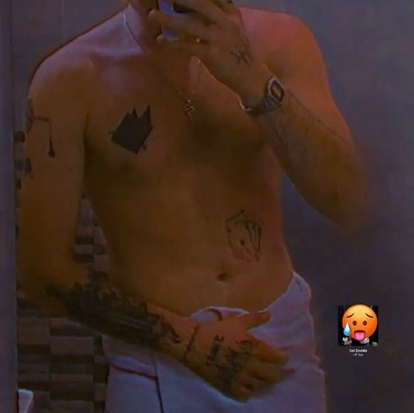 FLOWZY ポルノスター 画像