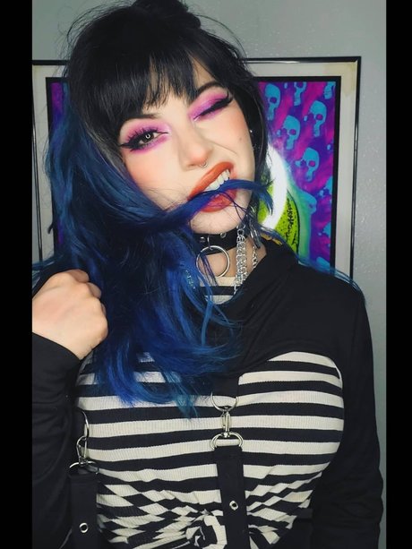 尖ったおっぱいオンリーファンズ セクシーxxx ギャラリー