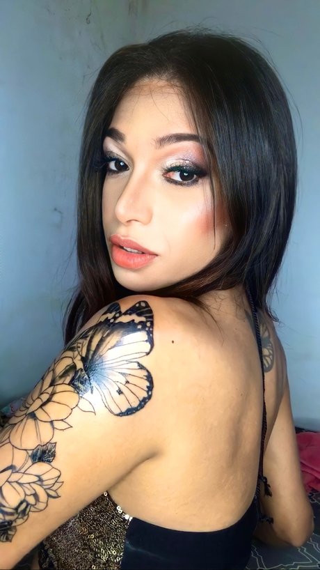 Nicole Pietra ポルノスター エロティック 写真