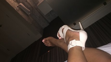 KandiKreamXXX 独占女優 写真