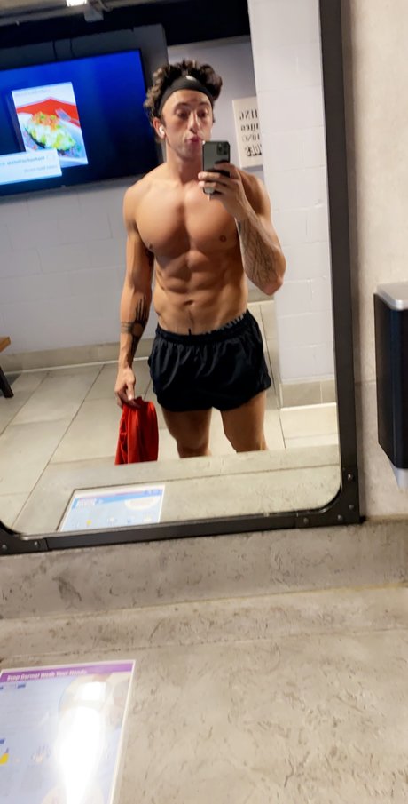 Charles J Grey ヌードモデル 写真