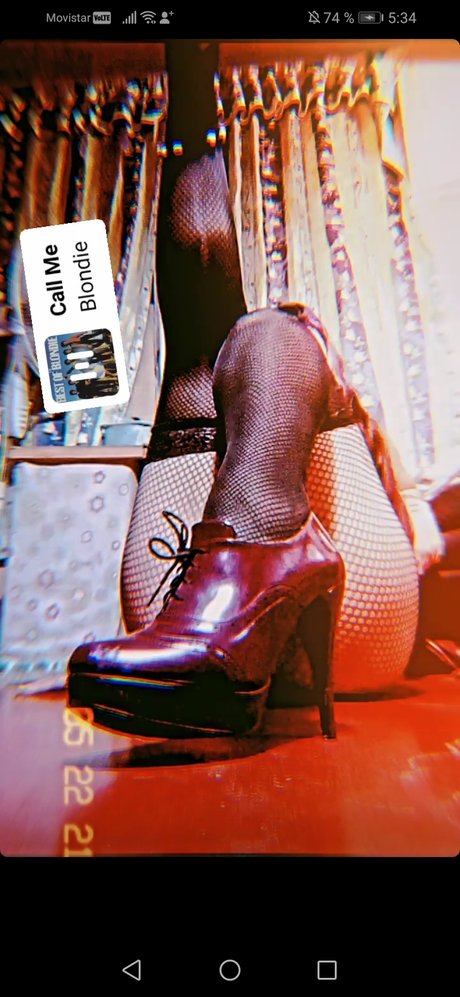 xXMelloCoreXx 完璧なモデル 写真