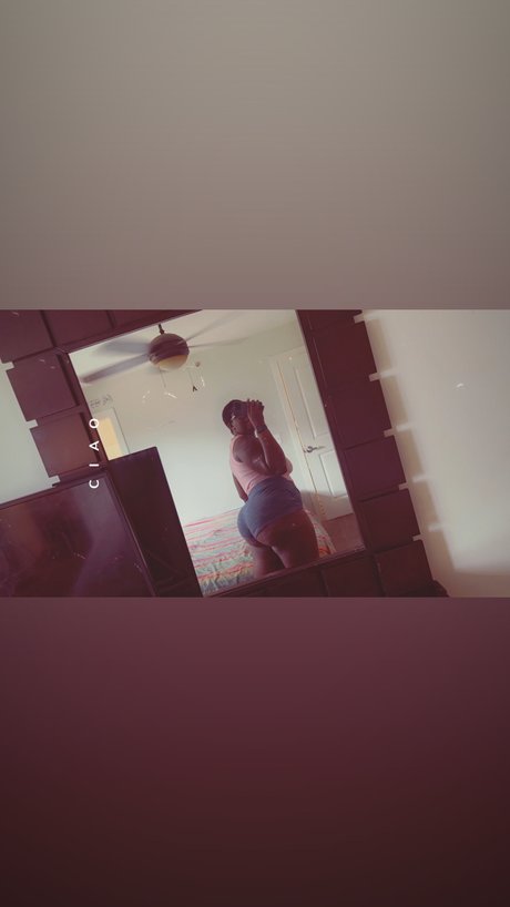 BBWオンリーファン アート裸 写真