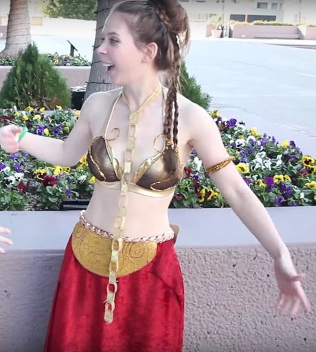 熟女の足オンリーファンズ ホット裸 画像