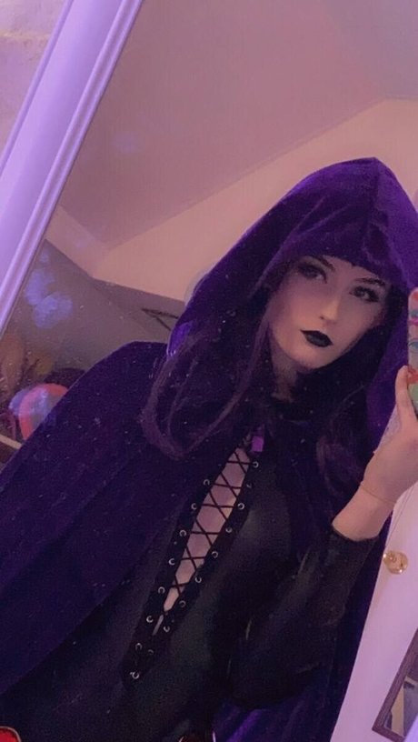 トリミングされたオンリーファンズ ホットセクシー 写真