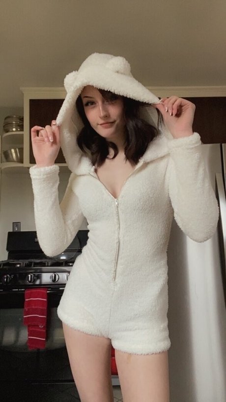 日本の熟女オンリーファンズ セクシー裸 ギャラリー