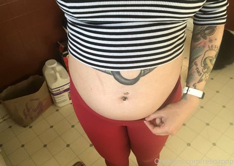 成熟したラテン系オンリーファンズ セクシー裸 画像