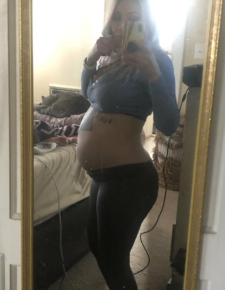 パイズリ オンリーファンズ HD 画像