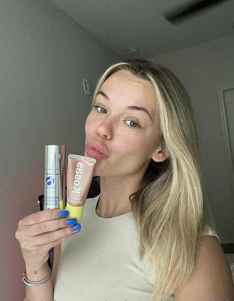 makeupwithmeredithh アートスター ギャラリー