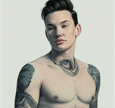 nikkihearts 裸の女優 画像