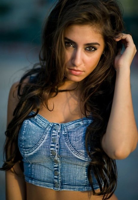 Andrea Helfrich ポルノスター 裸 画像