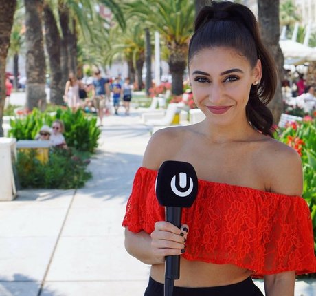 Andrea Helfrich ポルノスター HD 画像