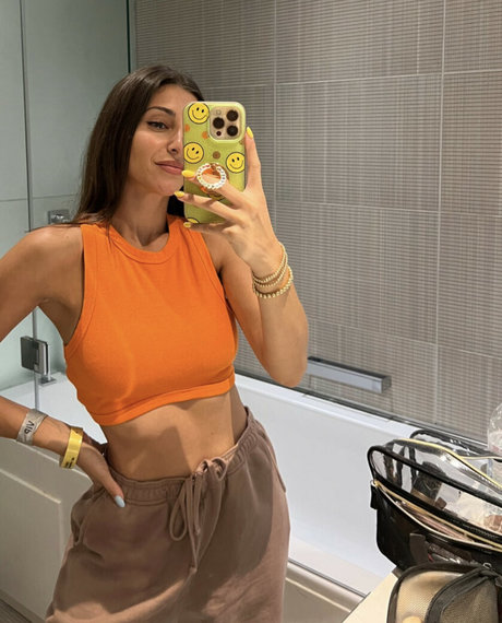 赤毛トランスオンリーファンズ ホット裸 写真