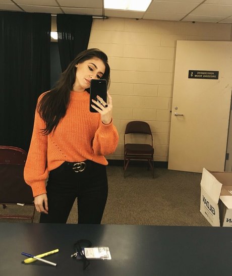 黒檀ペッギングオンリーファンズ セクシーヌード 写真