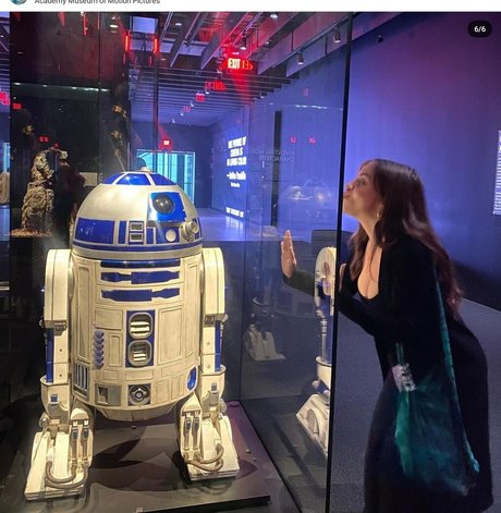 Baby Ariel 完璧な女優 写真