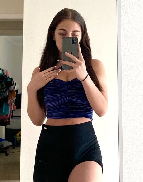 Baby Ariel ヌード女優 画像