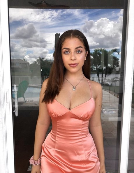 Baby Ariel 最高の女優 ギャラリー