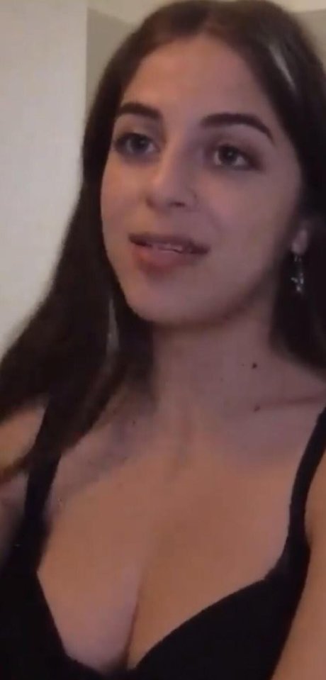 Baby Ariel ポルノスター エロティック 画像