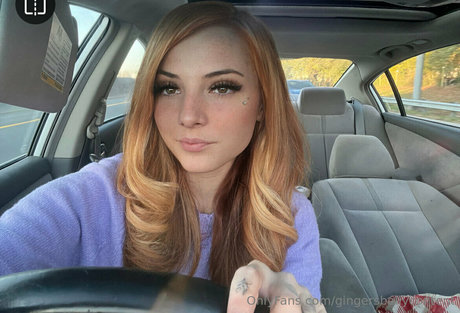 gingersbellycontent セックススター 写真