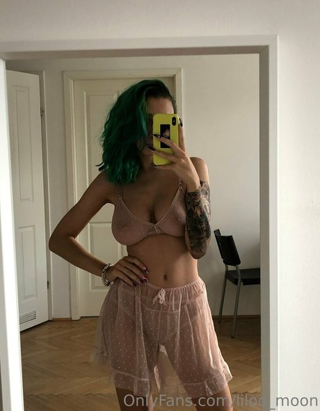 liloo moon かわいいポルノスター 写真