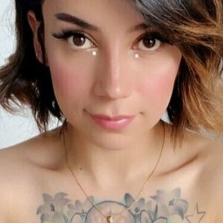 Jessyasuan アートモデル 写真