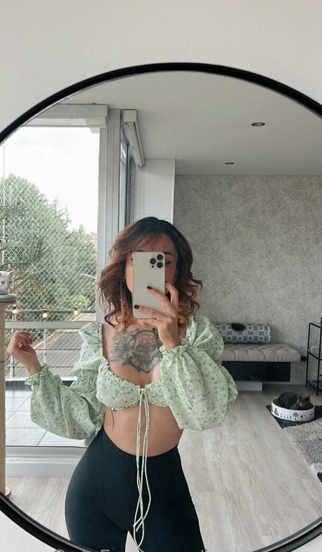 最もホットなティーンオンリーファン 無料ヌード 写真