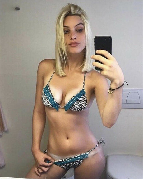 Lele Pons 美しいポルノスター 写真