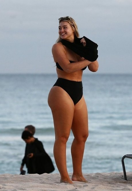 巨尻オンリーファン ヌード 写真