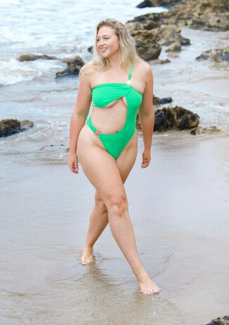 コスプレオナニーオンリーファンズ アートヌード 画像