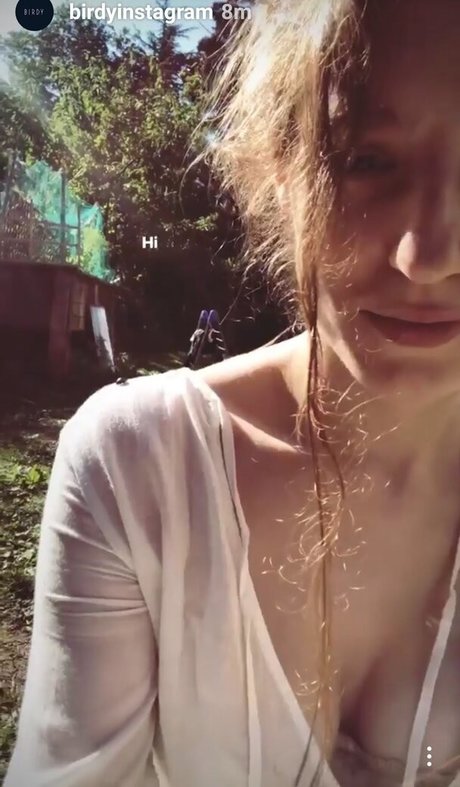 Jasmine van den Bogaerde ヌードのポルノスター アーカイブ