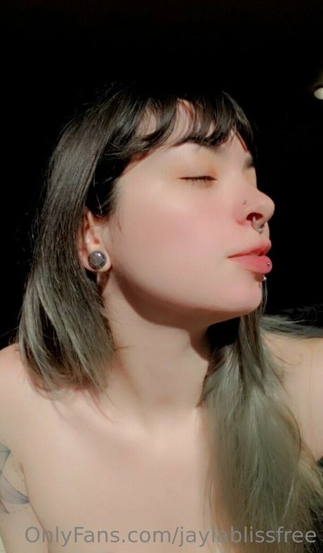 トランス熟女オンリーファンズ 裸 アーカイブ