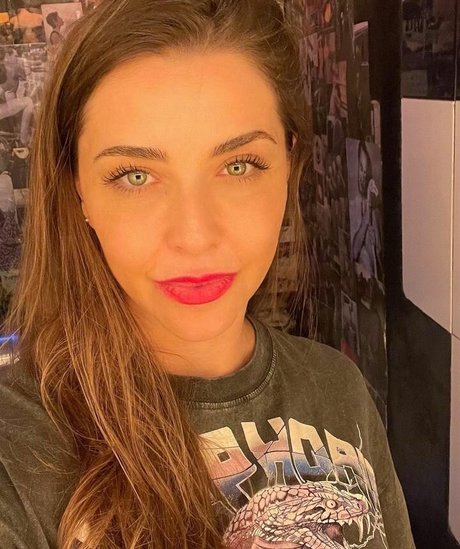 Erika Sanz スターセックス ギャラリー