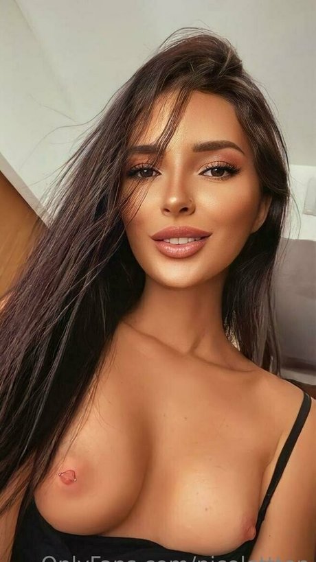 巨乳で痩せているオンリーファンズ 無料xxx 写真