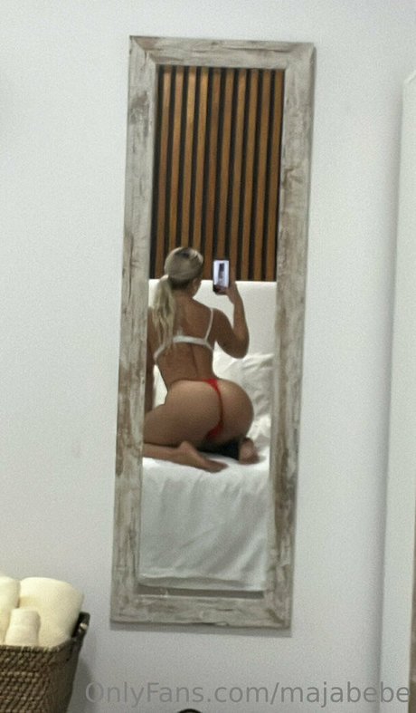 Majabebe エロティックモデル 画像