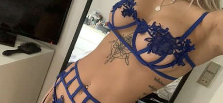 ティーンウェブカメラオンリーファンズ セックス 写真