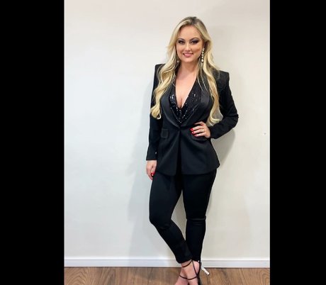 Ellen Rocche 素敵なスター アーカイブ