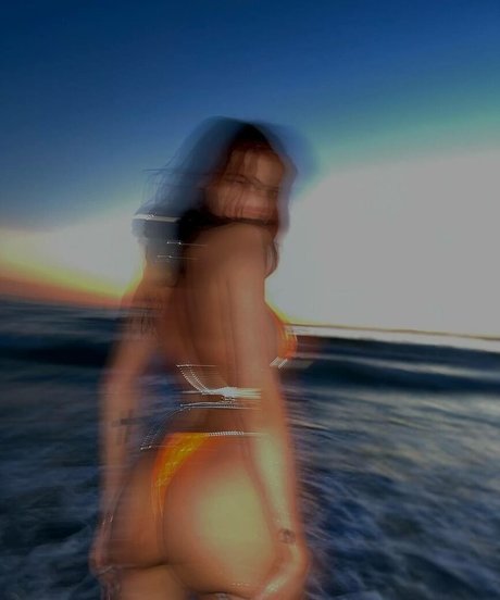 Anannke ポルノスター アート ギャラリー