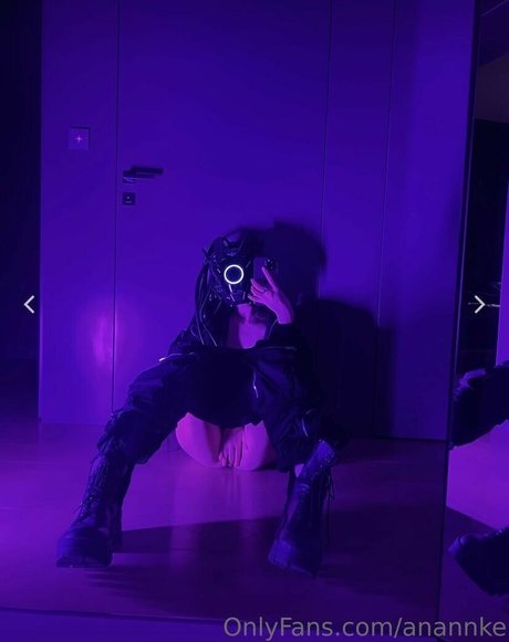 Anannke 高品質のポルノスター 写真