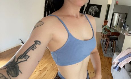 フィットネス熟女オンリーファンズ エロ 画像