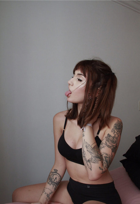 Taiga Tondorf ポルノスター セックス 写真