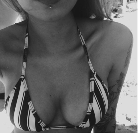 Taiga Tondorf ヌードスター 写真