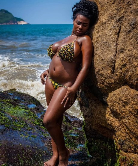 Karollaynna Rocha ポルノ女優 写真