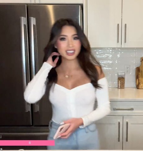 Karenliao エロティックなスター 画像