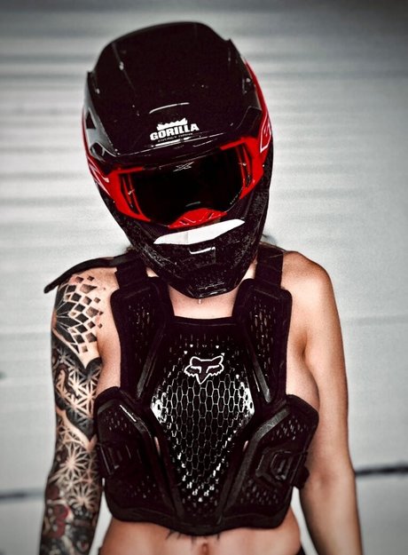 Nina Danilyuk xxxポルノスター 写真