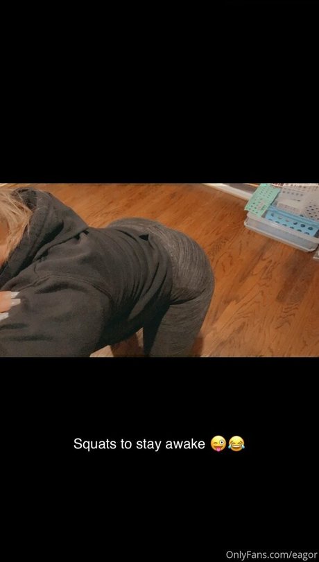 パンツを食い込ませるオンリーファンズ 無料ポルノ 写真