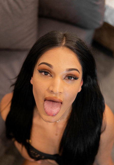 brownielizy 裸のモデル 画像