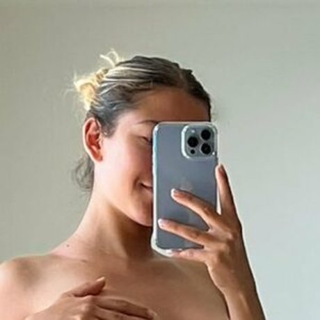 スペードのクイーン オンリーファンズ 無料ポルノ 写真