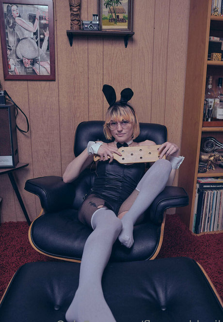 flammableoil 美しいモデル 画像