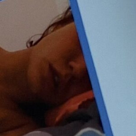 Adele Exarchopoulos ポルノスター 無料 画像