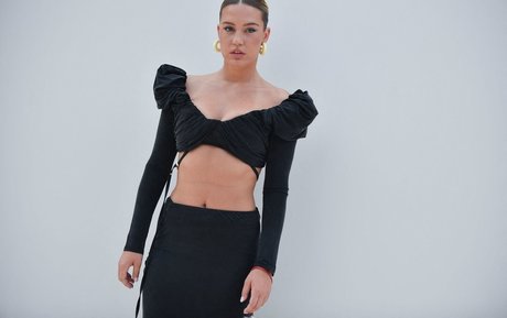 Adele Exarchopoulos 最高のポルノスター 写真